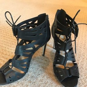 Jessica Simpson 9.5 black heels